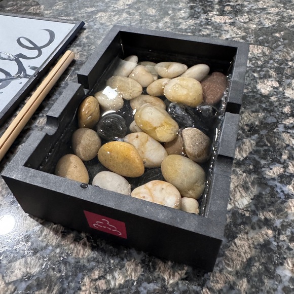 Canvas and Brush - Picture 5 of 6